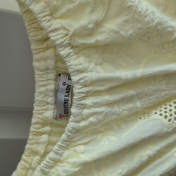 The Fine Lady Cream Lace Top - Picture 2 of 2